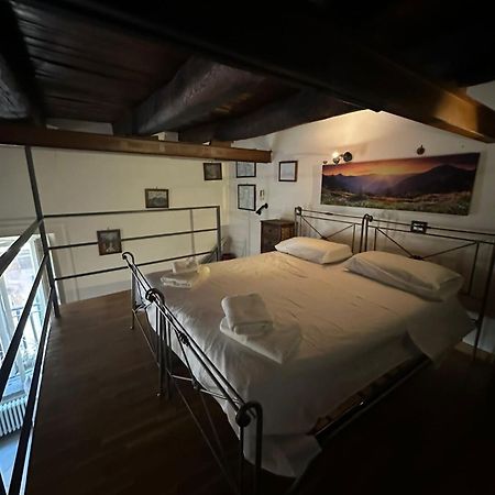 Casa Vacanza Trinita 那不勒斯 外观 照片